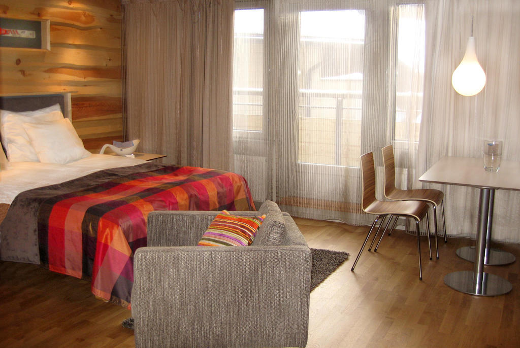Levi Suites Unna Mànnu Camera foto